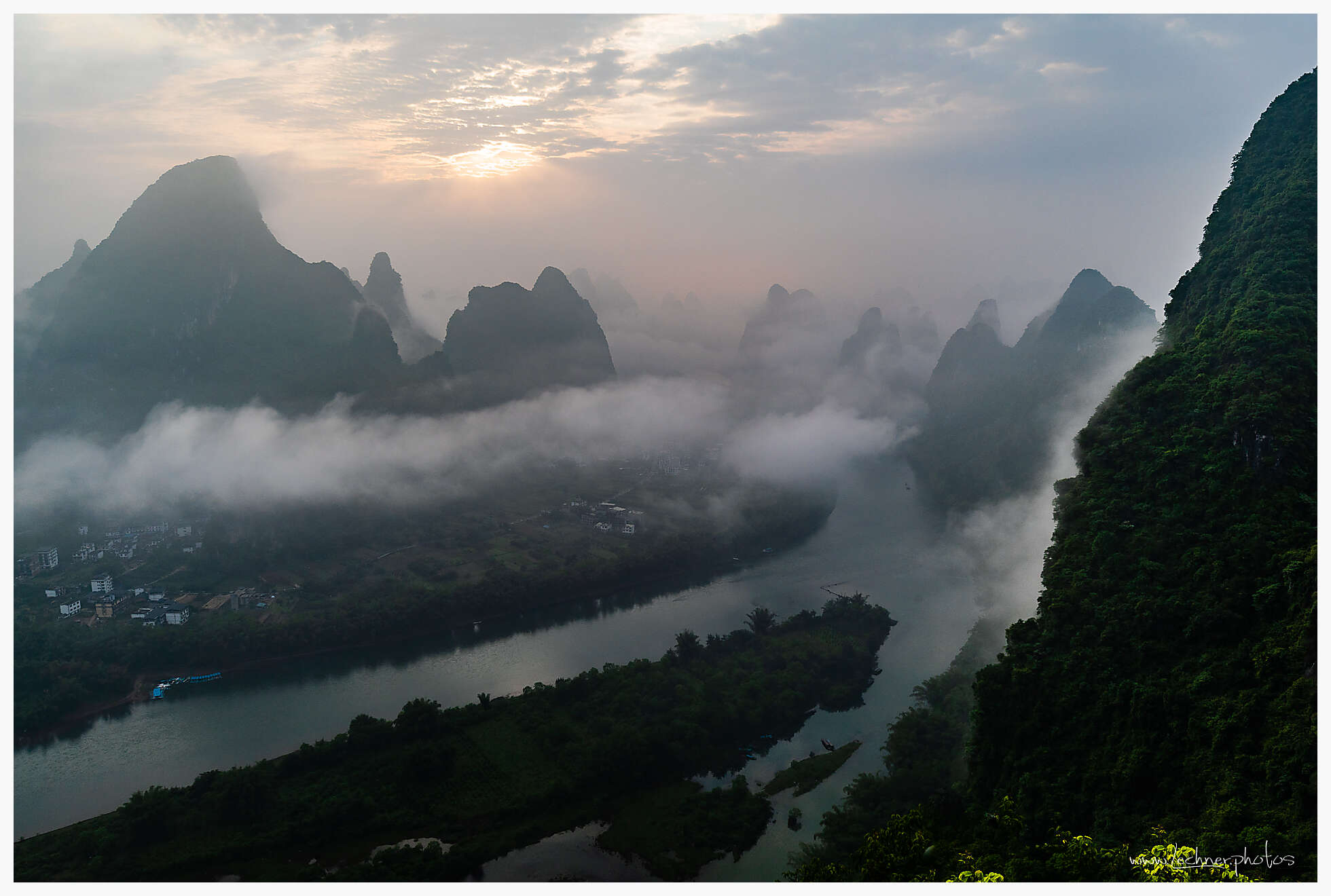 Sun Rising at Xinggong hill