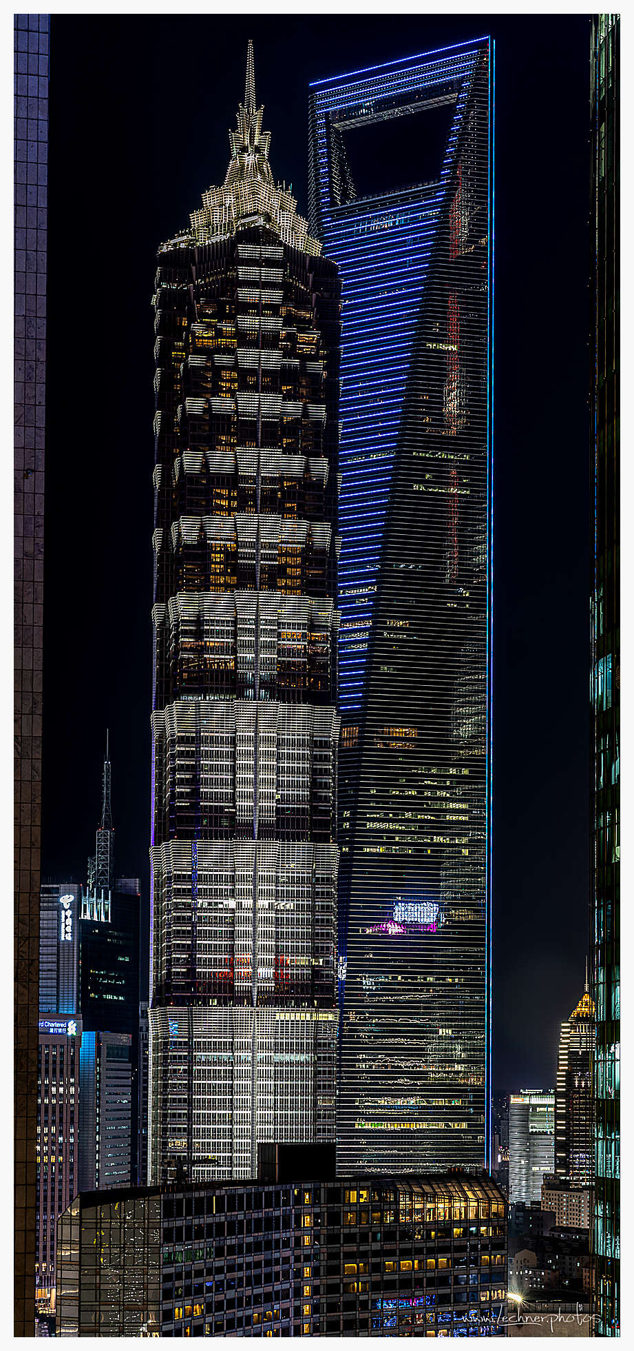 20210217 jinmao ifc towers lit