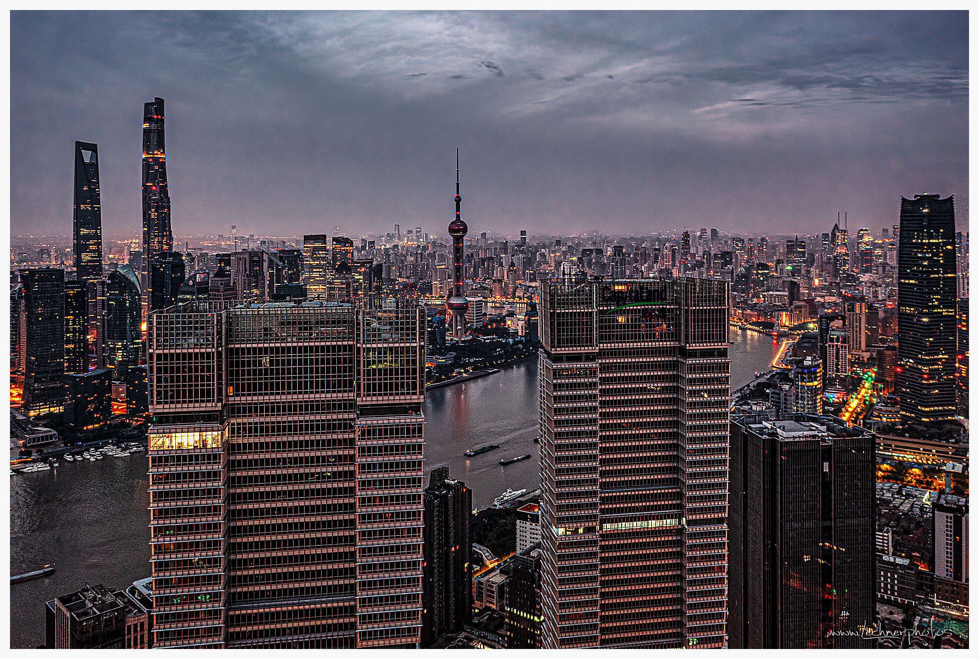 20211113 05 56 36 DJI 0594 AuroraHDR edit Bearbeitet - Shanghai Skyline