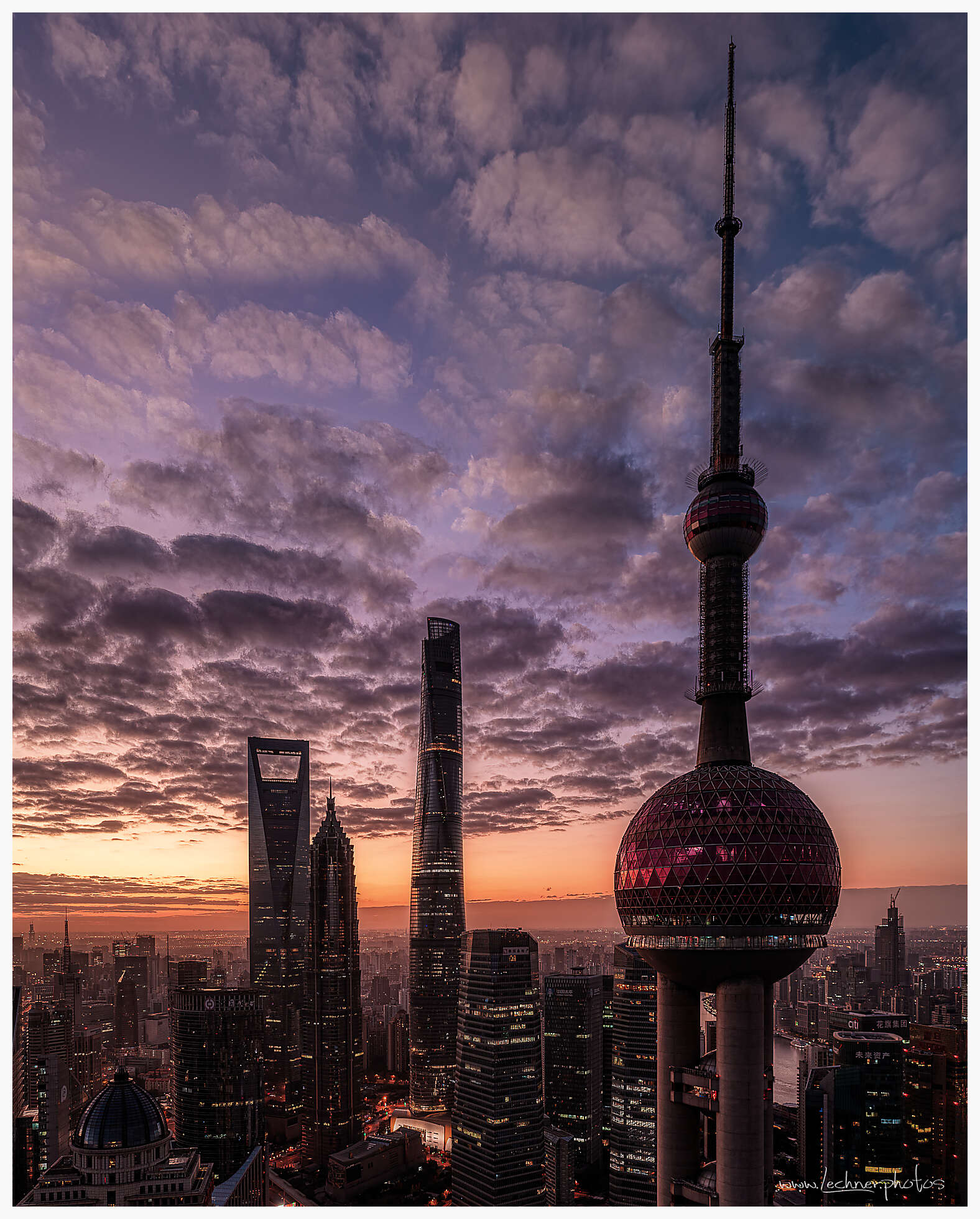 20211128 06 09 05 DJI 0855 AuroraHDR edit Bearbeitet - Shanghai Skyline