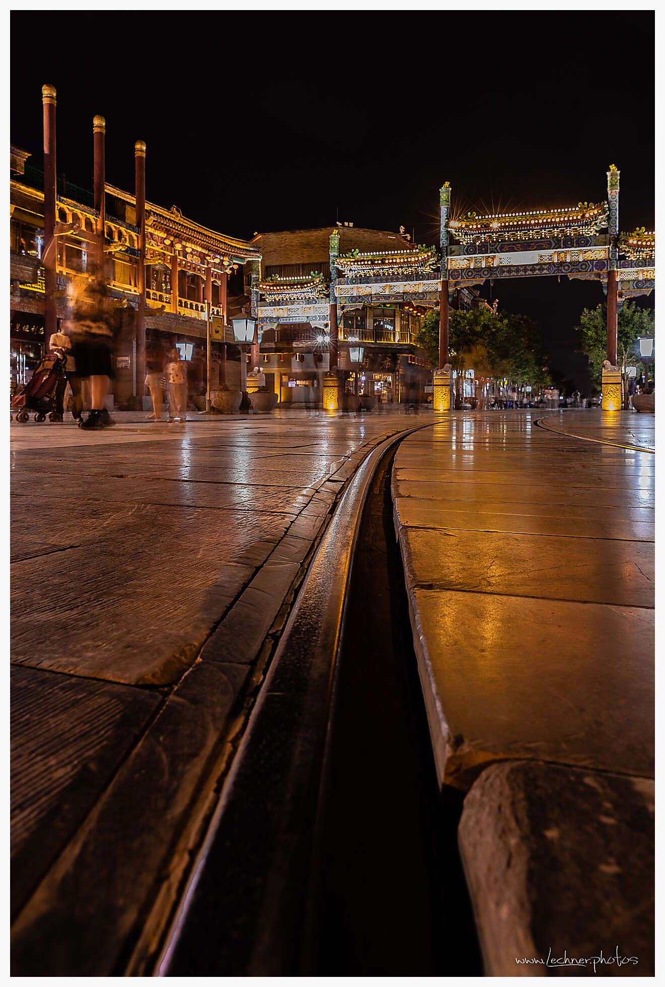 An evening walk in the Hutongs